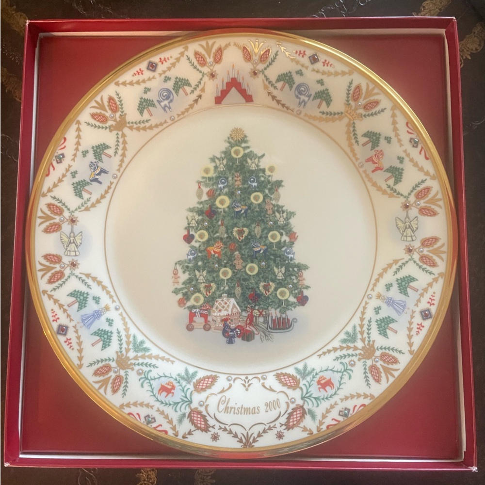 Lennox Christmas Tree collectible Plate